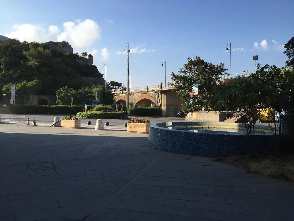 Appartamento Fronte Mare Moneglia 0*,